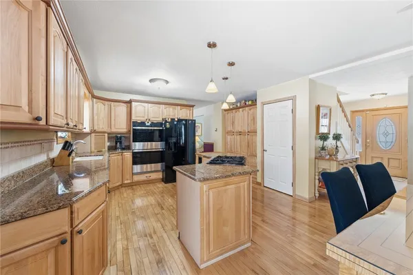 $995,000 | 11 Fox Court, South Kingstown, RI 02879