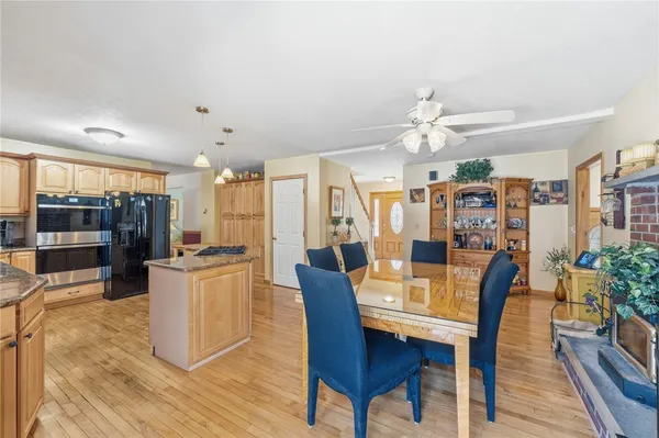 $995,000 | 11 Fox Court, South Kingstown, RI 02879