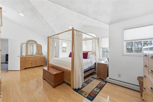 $995,000 | 11 Fox Court, South Kingstown, RI 02879