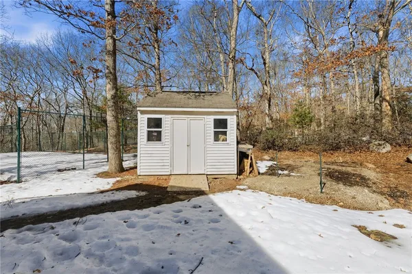 $995,000 | 11 Fox Court, South Kingstown, RI 02879