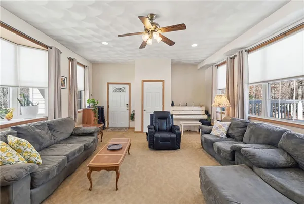 $995,000 | 11 Fox Court, South Kingstown, RI 02879