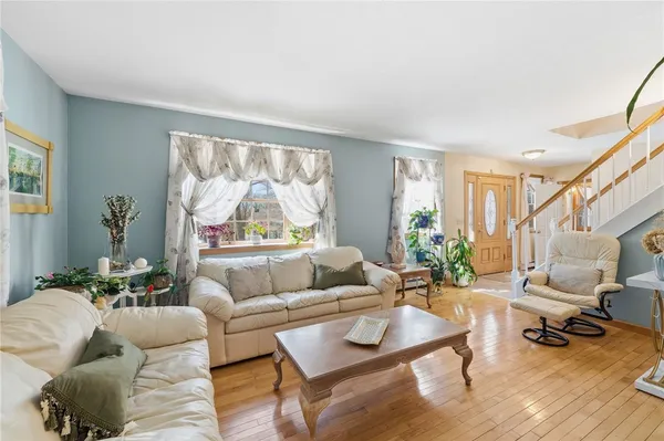 $995,000 | 11 Fox Court, South Kingstown, RI 02879