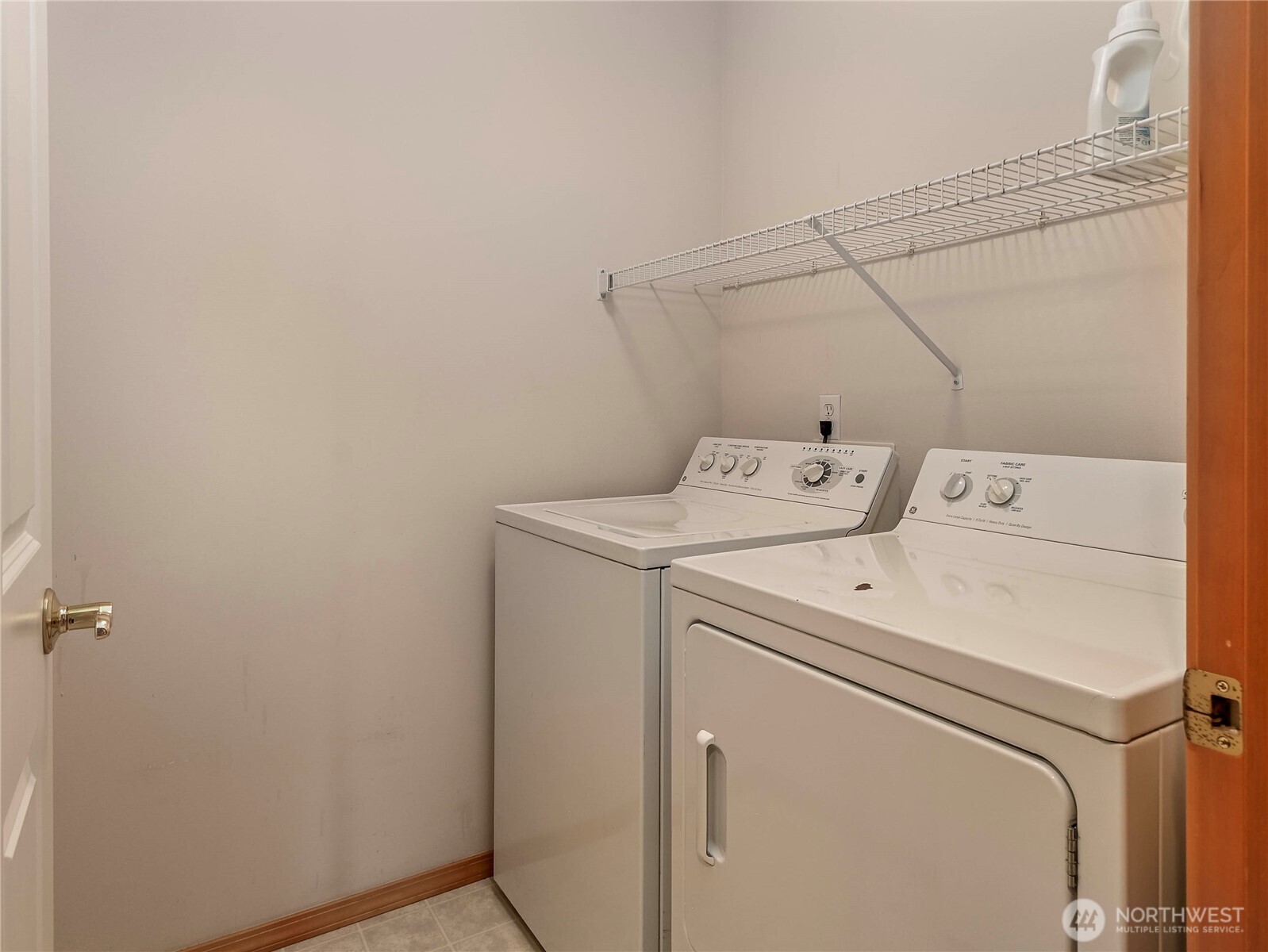 18323 10th Drive Southeast Bothell, WA 98012 - Photo 13 of 17