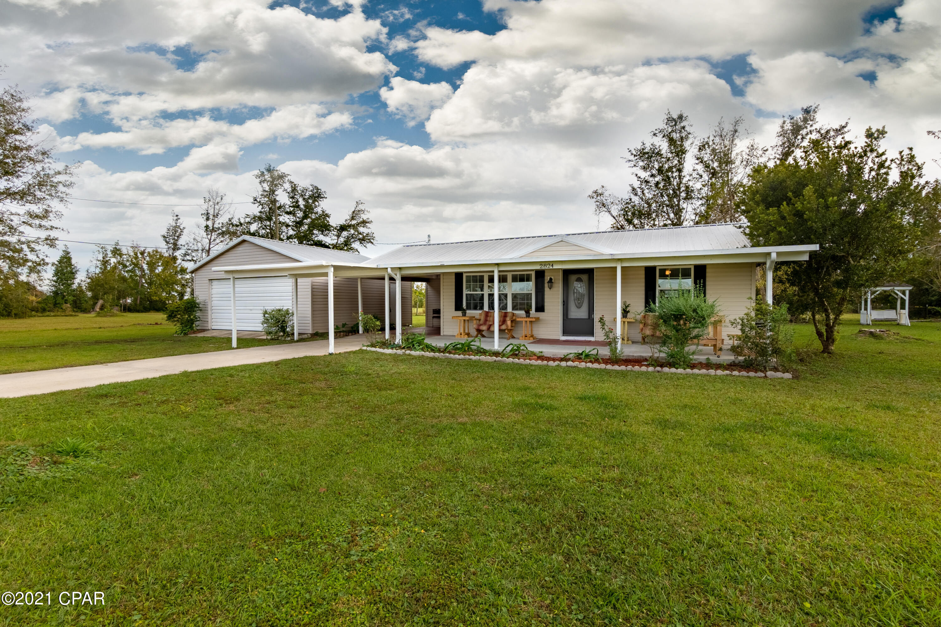 2824 Avon Road Panama City, FL 32405 - Photo 4 of 28 Gallery Image 4
