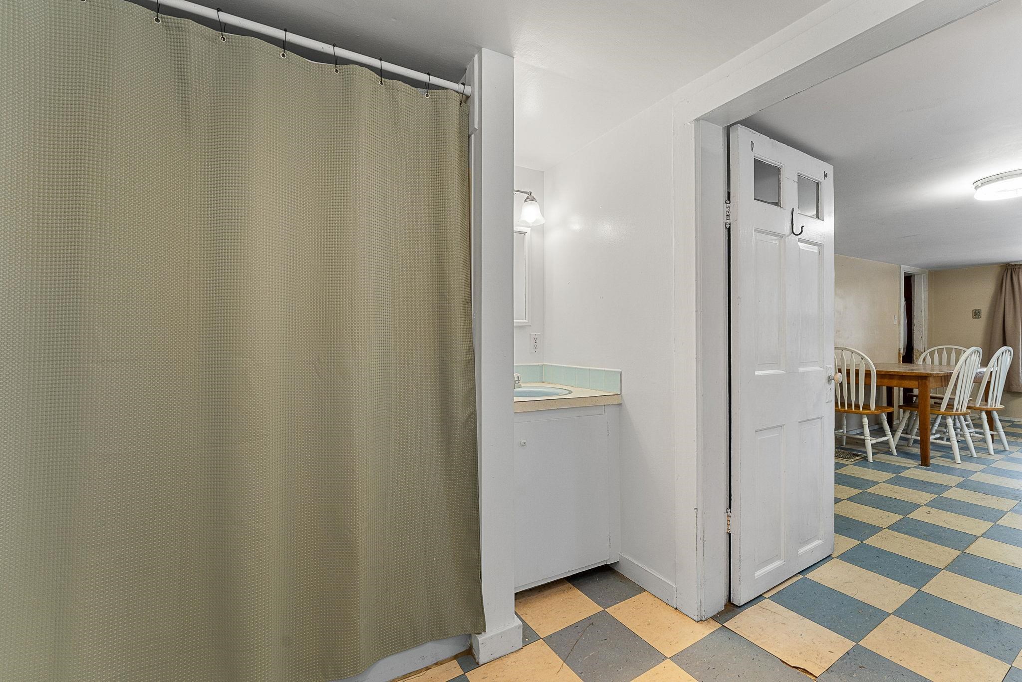 90 King Street Northfield, VT 05663 - Photo 14 of 24