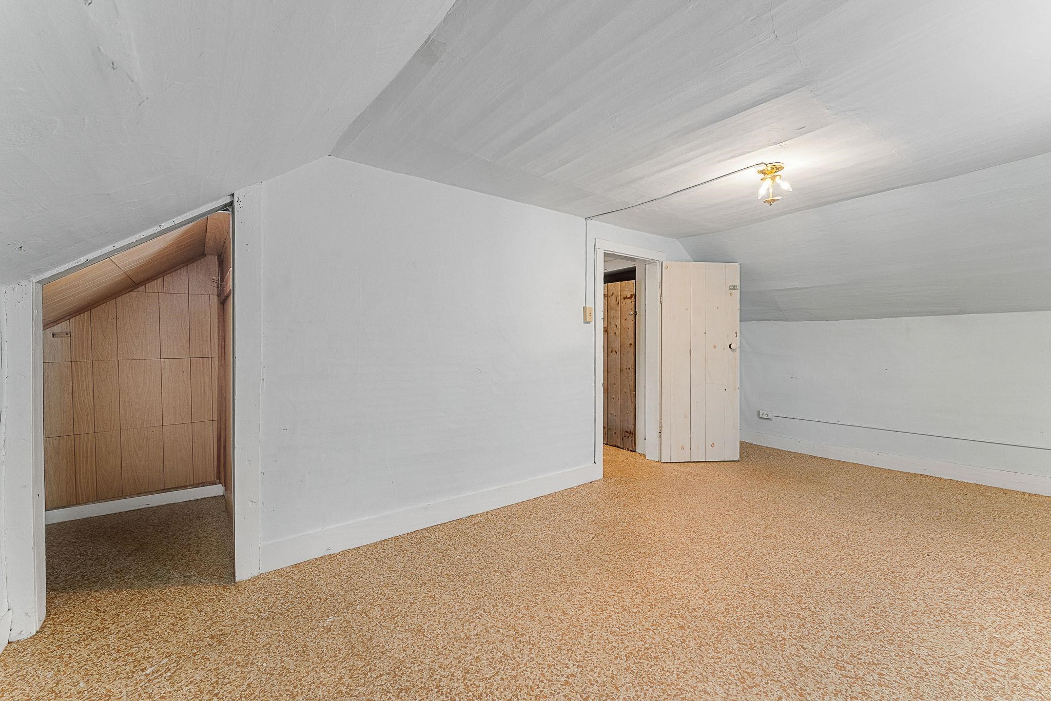 90 King Street Northfield, VT 05663 - Photo 17 of 24