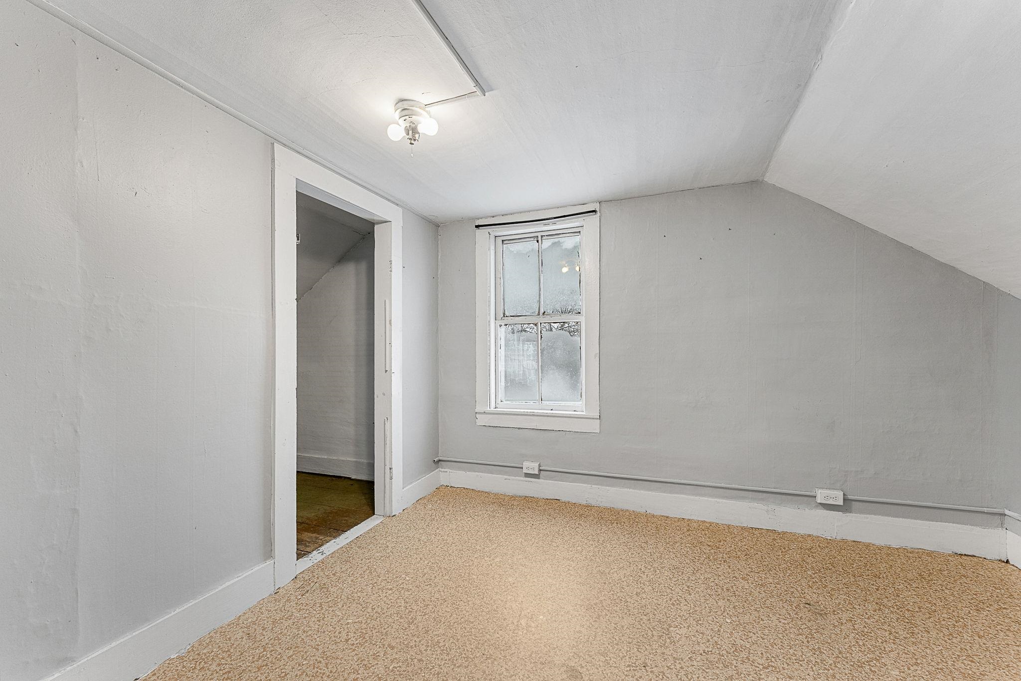 90 King Street Northfield, VT 05663 - Photo 19 of 24