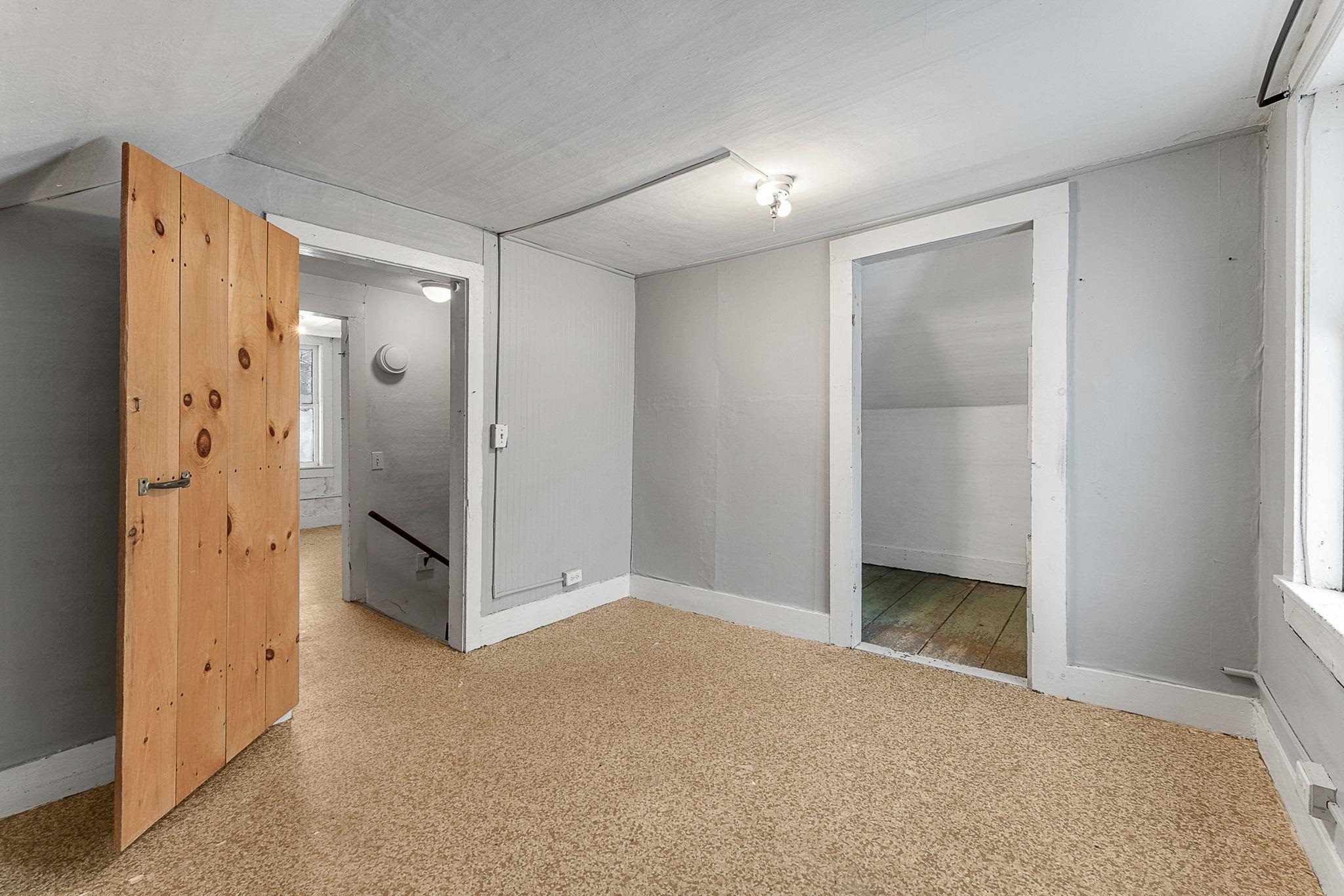 90 King Street Northfield, VT 05663 - Photo 20 of 24