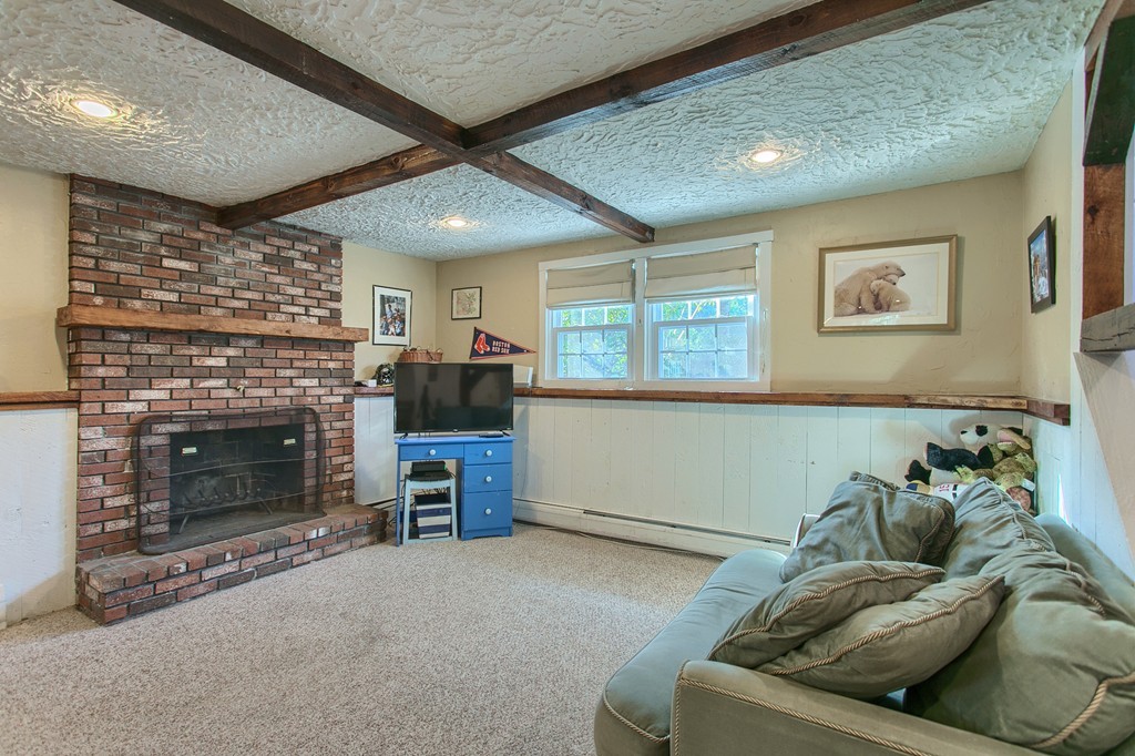 30 Pelczar Road Dracut, MA 01826 - Photo 17 of 19 Gallery Image 17