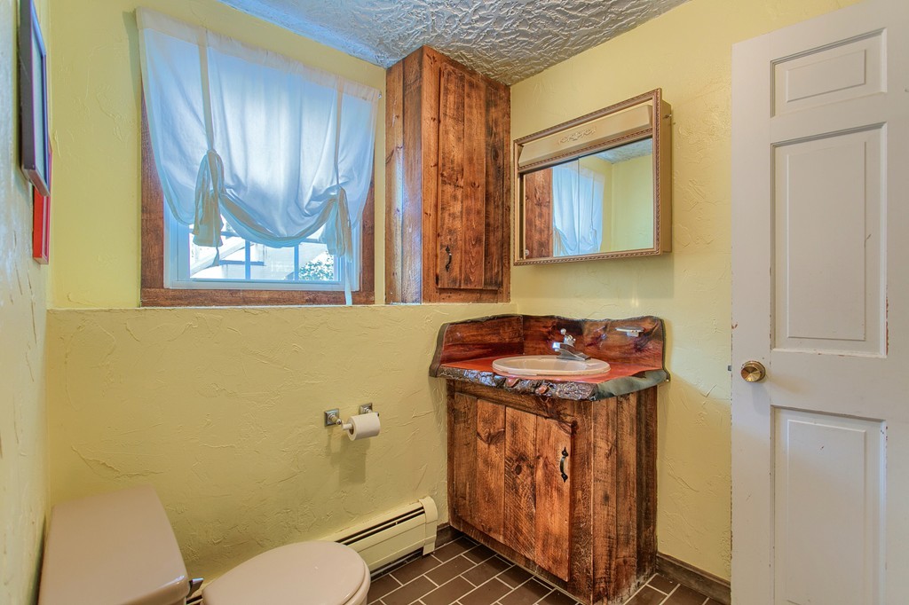 30 Pelczar Road Dracut, MA 01826 - Photo 18 of 19 Gallery Image 18