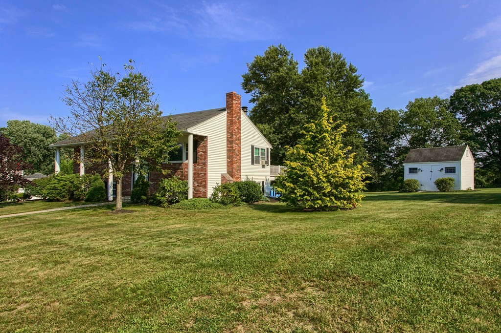 30 Pelczar Road Dracut, MA 01826 - Photo 3 of 19 Gallery Image 3