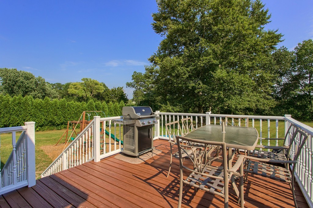 30 Pelczar Road Dracut, MA 01826 - Photo 4 of 19 Gallery Image 4