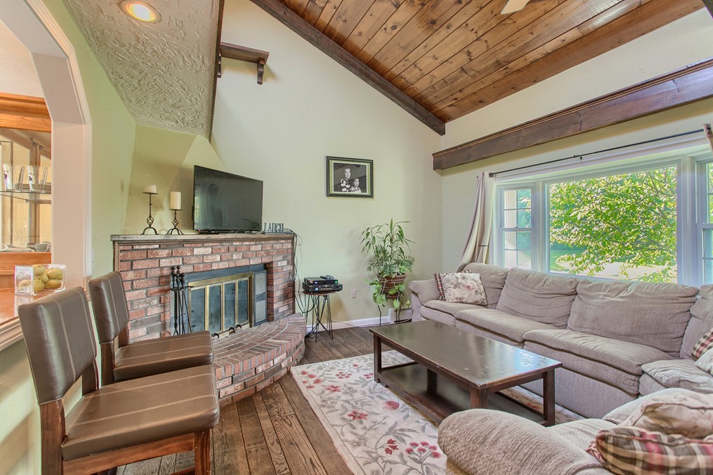 30 Pelczar Road Dracut, MA 01826 - Photo 8 of 19 Gallery Image 8