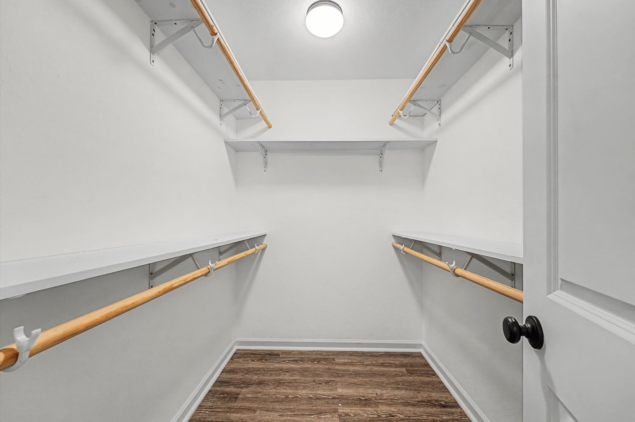 3812 Hardin Road Baytown, TX 77521 - Photo 13 of 30 Primary walk-in closet