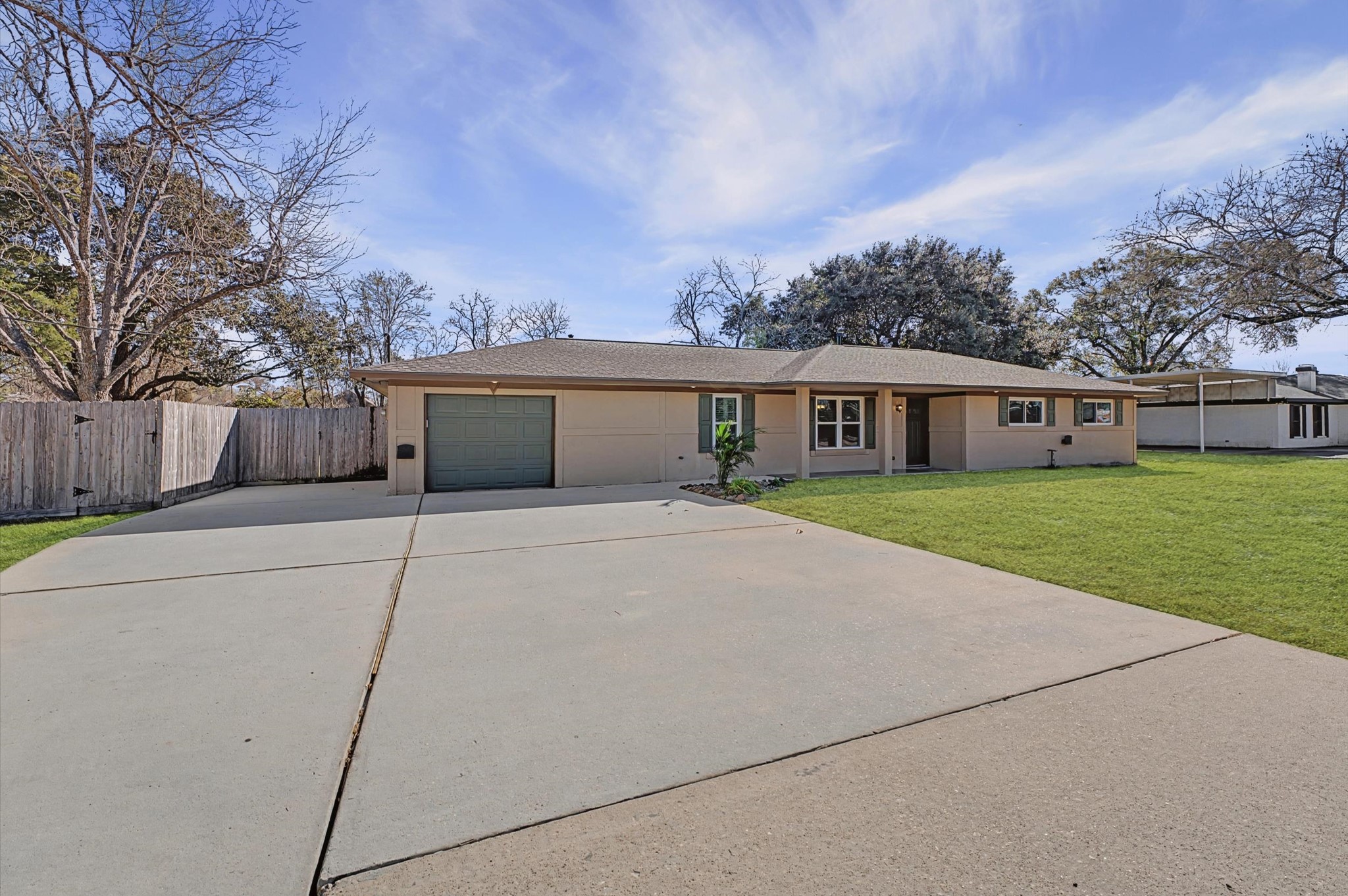 3812 Hardin Road Baytown, TX 77521 - Photo 2 of 30 Oversized one car garage with ample additional parking.