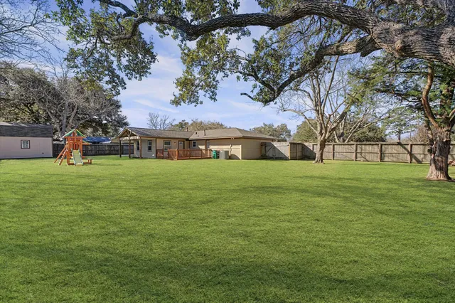 $290,000 | 3812 Hardin Road, Baytown, TX 77521