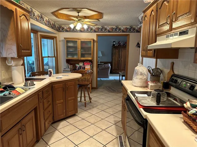 $325,000 | 99 Hawthorne Hill Drive, Warrensburg, MO 64093