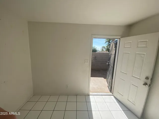 $995 | 1321 West Vogel Avenue, Unit 7, Phoenix, AZ 85021