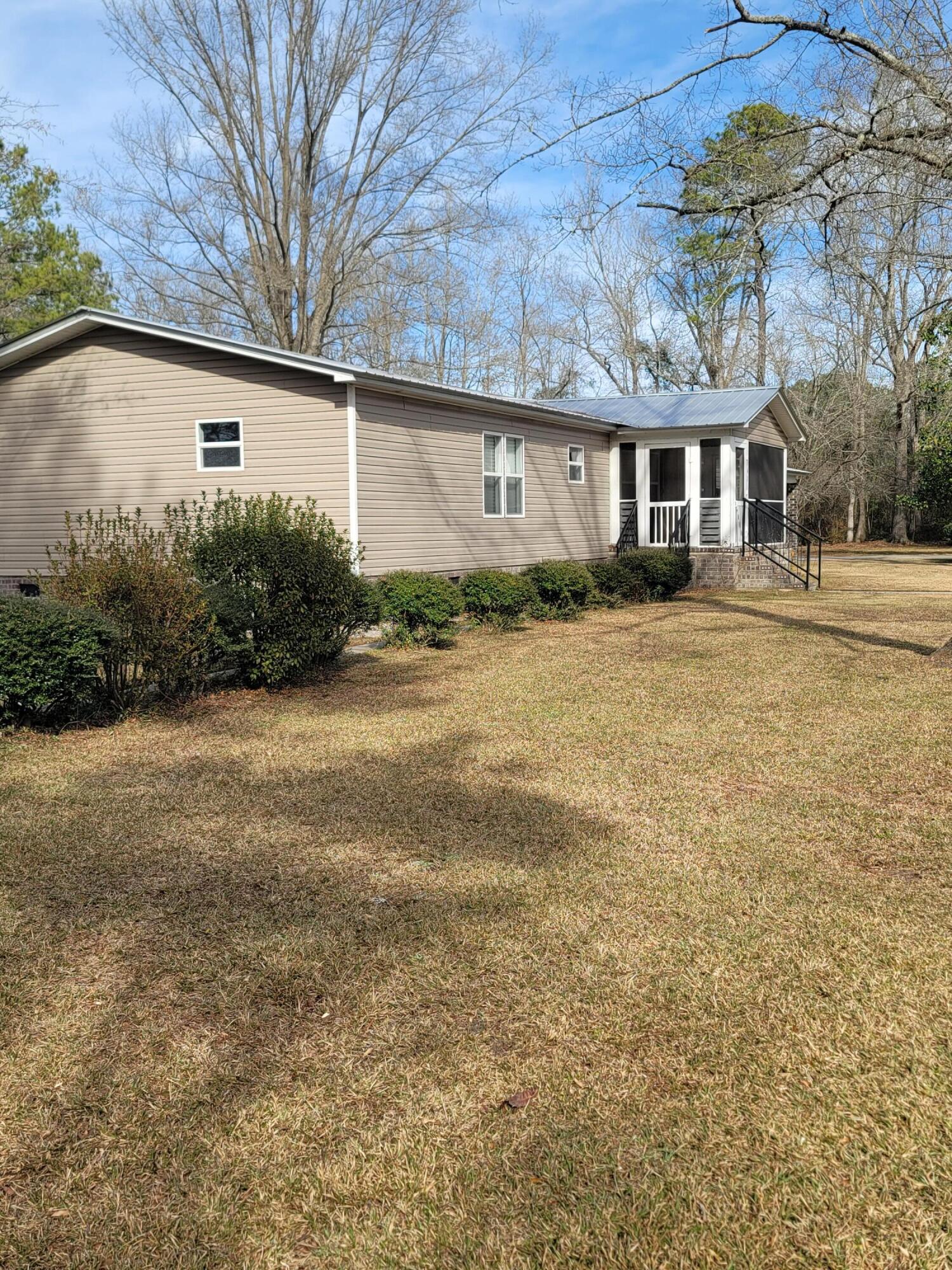 362 Maple Hill Road Harleyville, SC 29448 - Photo 3 of 39 20240122_135257