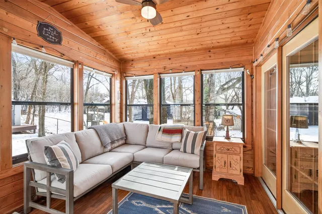 $350,000 | 18999 Dodge Street Northwest, Elk River, MN 55330