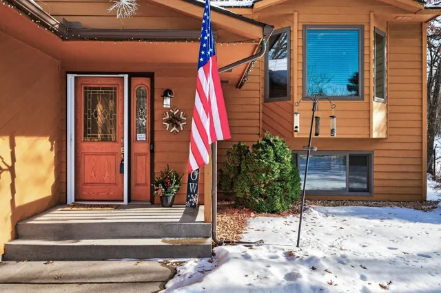 $350,000 | 18999 Dodge Street Northwest, Elk River, MN 55330