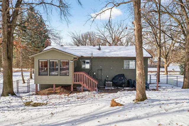 $350,000 | 18999 Dodge Street Northwest, Elk River, MN 55330