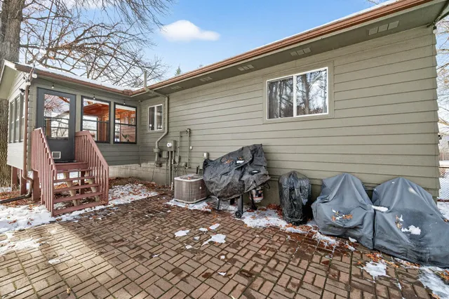 $350,000 | 18999 Dodge Street Northwest, Elk River, MN 55330