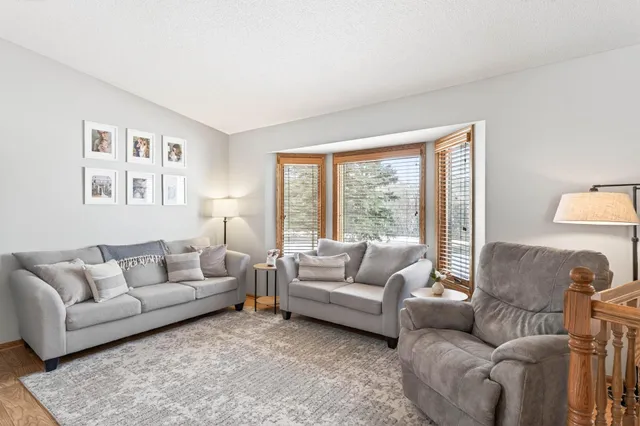 $350,000 | 18999 Dodge Street Northwest, Elk River, MN 55330