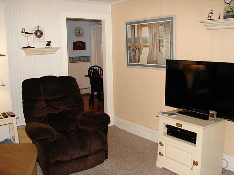 669 Ft Knox Road Prospect, ME 04981 - Photo 19 of 28 Living Room.