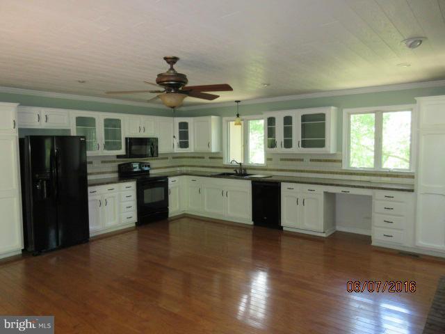 6437 South Clifton Road Frederick, MD 21703 - Photo 19 of 21 Kitchen
