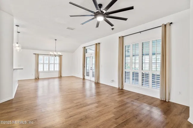 a view of bathroom with washer and dryer