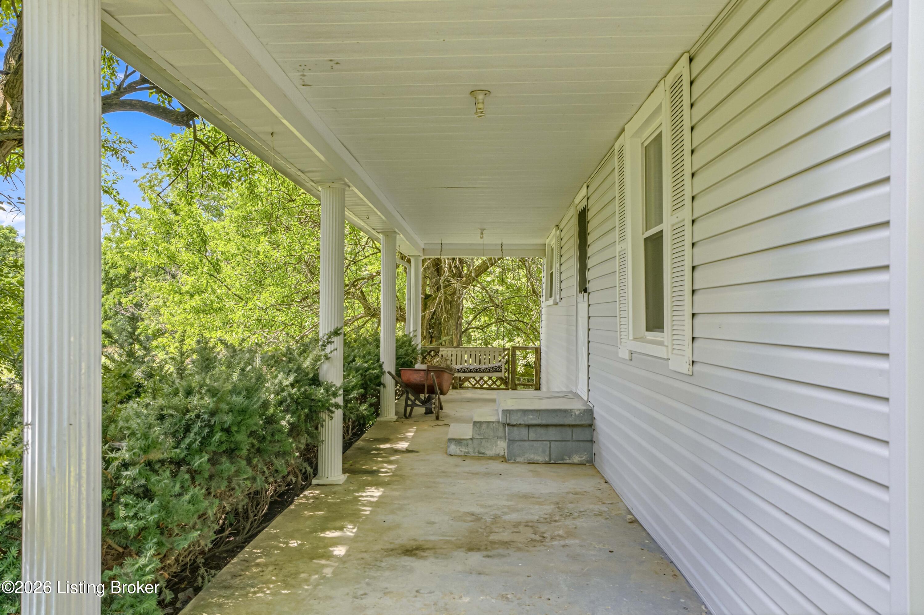 05_Covered_Porch