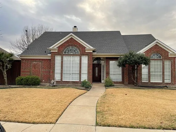 $2,500 | 3909 Catalina Street, Rowlett, TX 75088