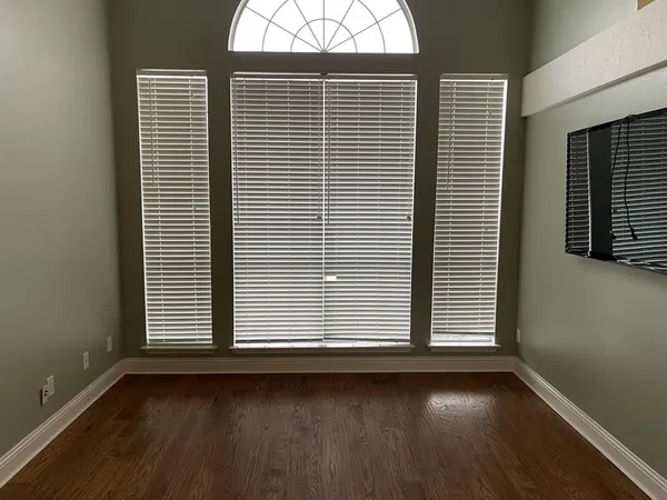 $2,500 | 3909 Catalina Street, Rowlett, TX 75088