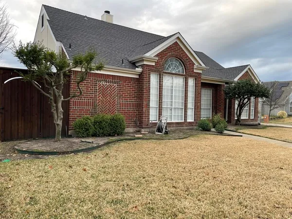 $2,500 | 3909 Catalina Street, Rowlett, TX 75088