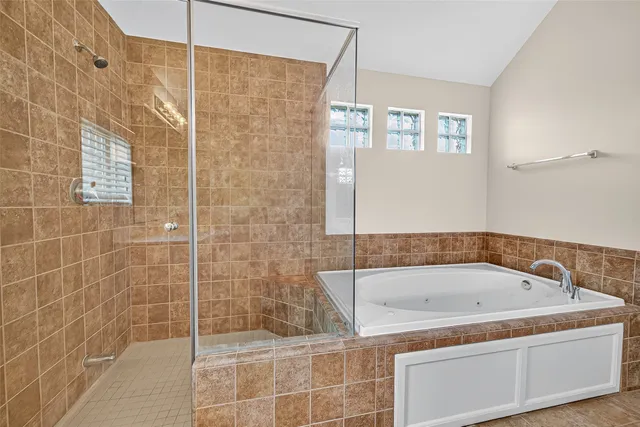 $2,300 | 11510 Main Ash Drive, Houston, TX 77025