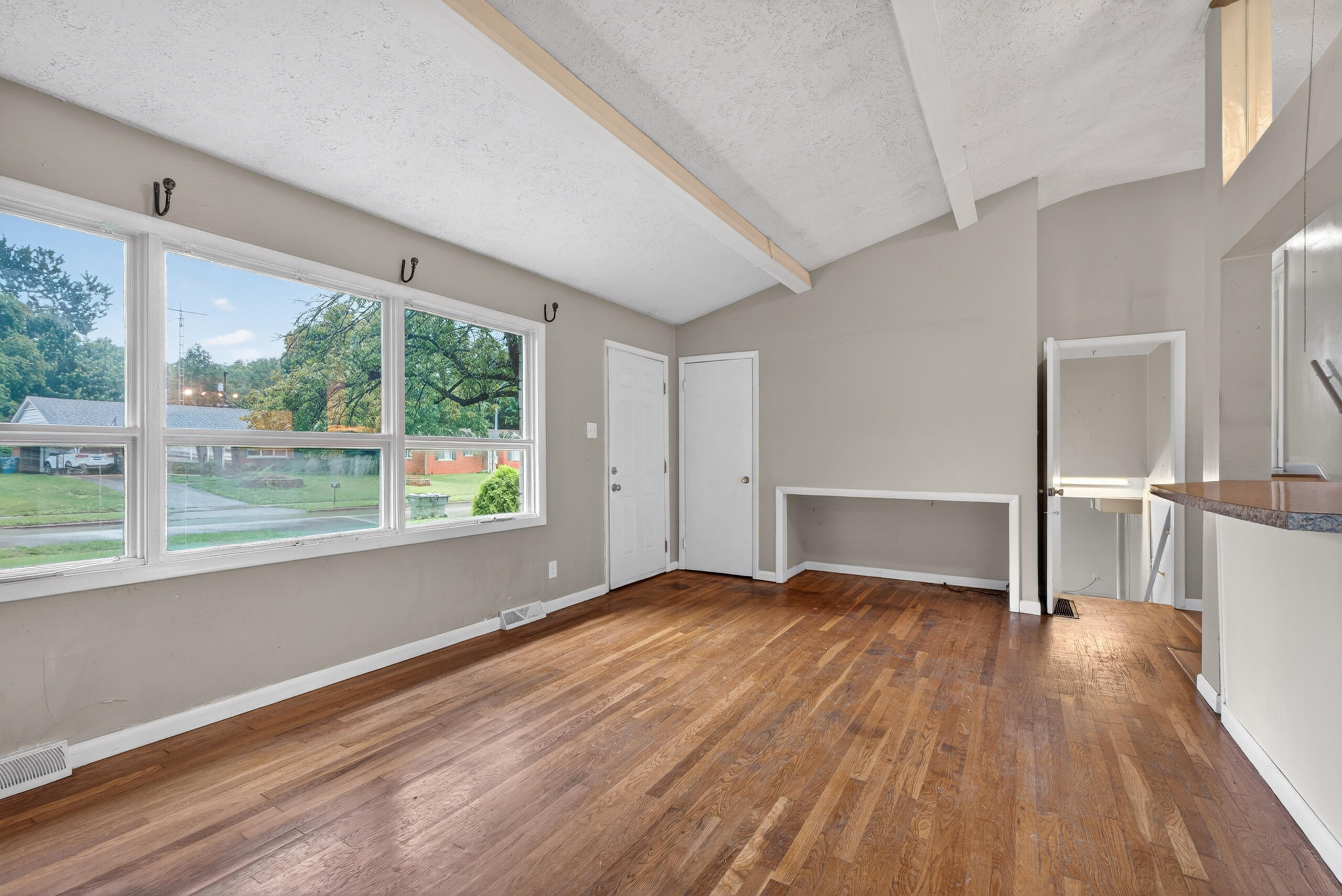 1804 Ranier Drive Lexington, KY 40505 - Photo 6 of 32 1804ranier06