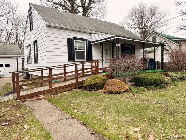 $99,900 | 6584 Hamilton Drive, Evans, NY 14047