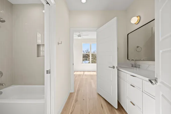 $3,500 | 4801 Sara Drive, Unit B, Austin, TX 78721