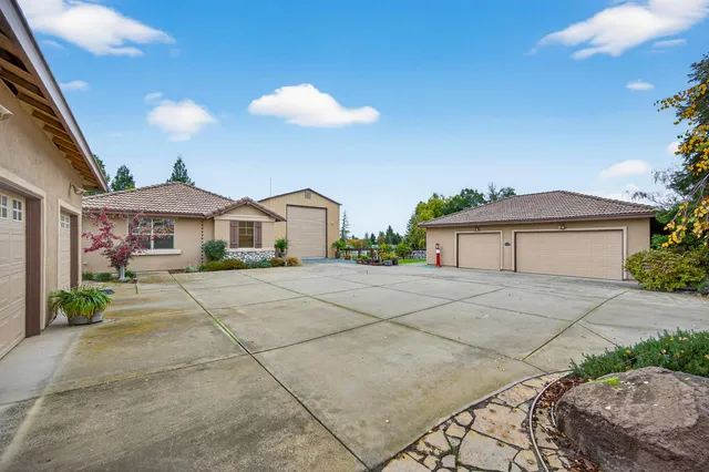 $1,225,000 | 9340 Cross Rail Drive, Wilton, CA 95693