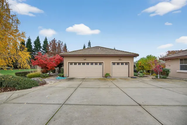 $1,225,000 | 9340 Cross Rail Drive, Wilton, CA 95693