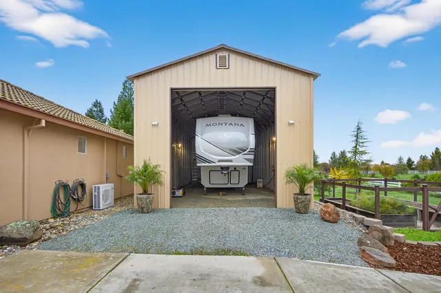 $1,225,000 | 9340 Cross Rail Drive, Wilton, CA 95693