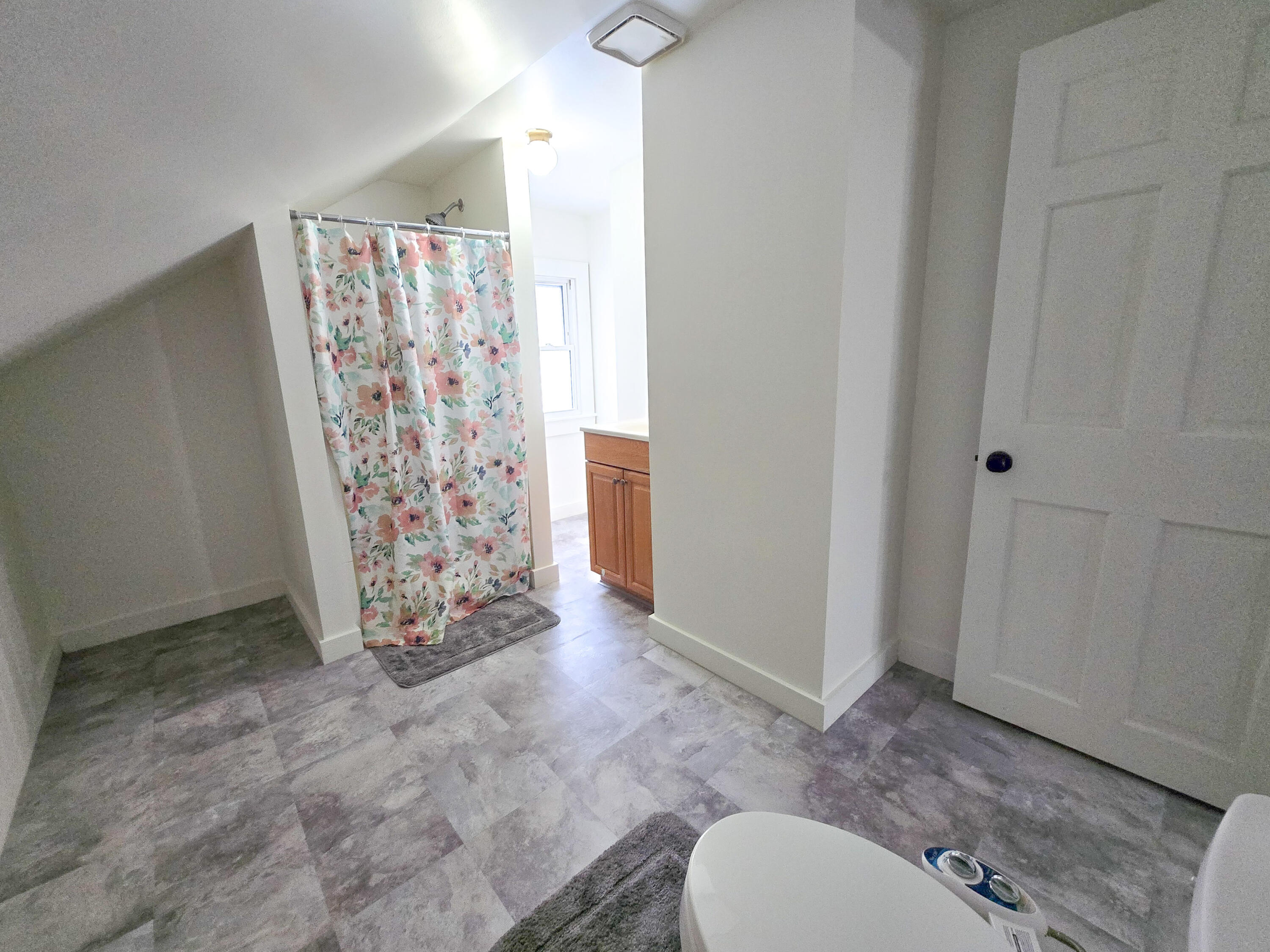 194 Weymouth Road Gray, ME 04039 - Photo 19 of 25 Primary Bathroom