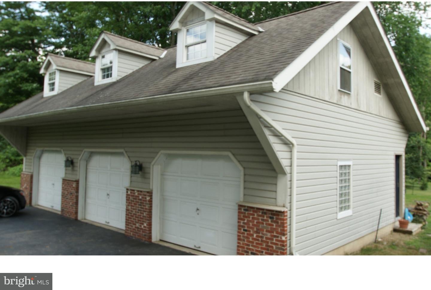 1613 Dillon Road Ambler, PA 19002 - Photo 23 of 25 Garage