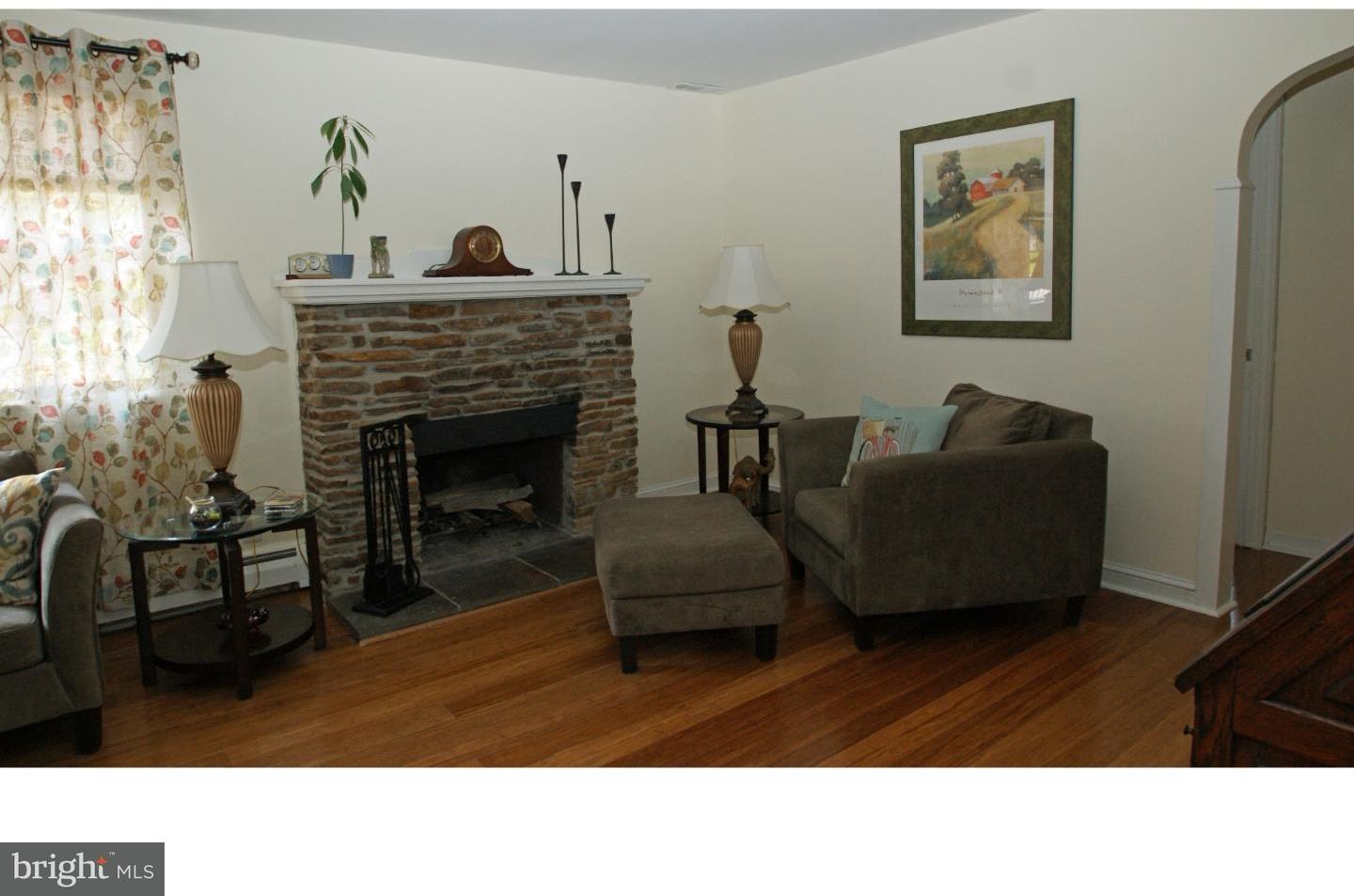 1613 Dillon Road Ambler, PA 19002 - Photo 5 of 25 Living Room
