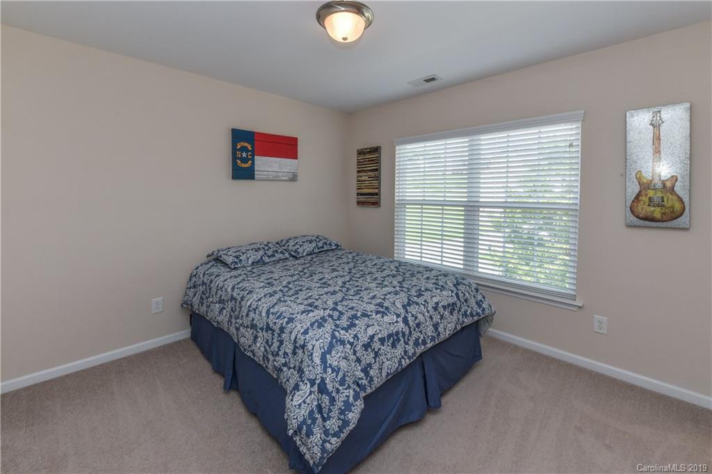 2128 Turtle Point Road Charlotte, NC 28262 - Photo 20 of 25