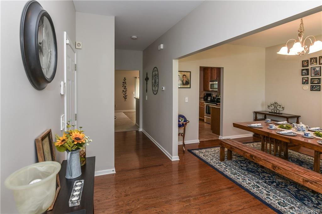 2128 Turtle Point Road Charlotte, NC 28262 - Photo 3 of 25