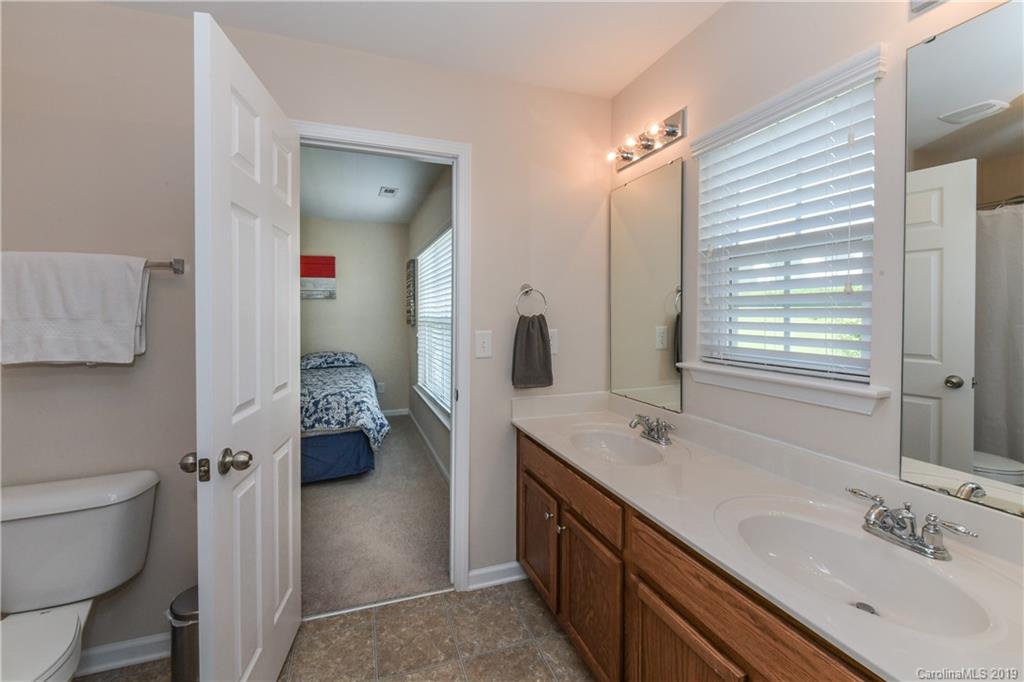 2128 Turtle Point Road Charlotte, NC 28262 - Photo 21 of 25