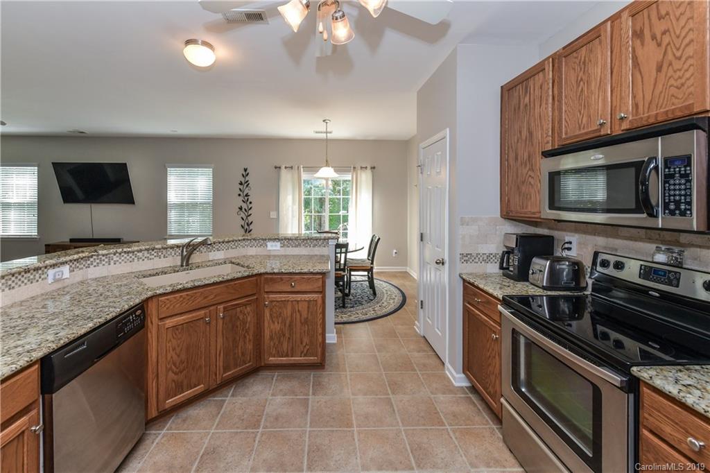2128 Turtle Point Road Charlotte, NC 28262 - Photo 6 of 25
