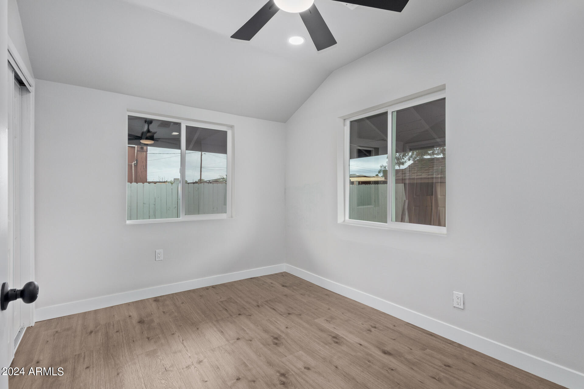 415 West Roeser Road Phoenix, AZ 85041 - Photo 18 of 22 14 - Roeser